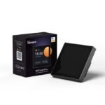 SONOFF NSPanel Pro viedā mājas vadības panelis (ar Zigbee un eWeLink-Remote Bluetooth hub funkcijām), ar dim grey rāmi.